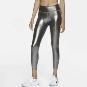 💜Nike One Tight Fit Mid Rise